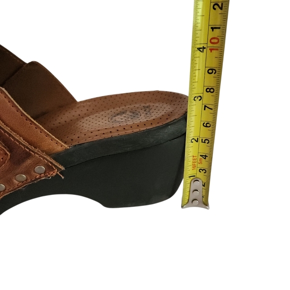 Crocs Cobbler Buckle Brown Leather Clog Mules Women's size 7 - Picture 4 of 14